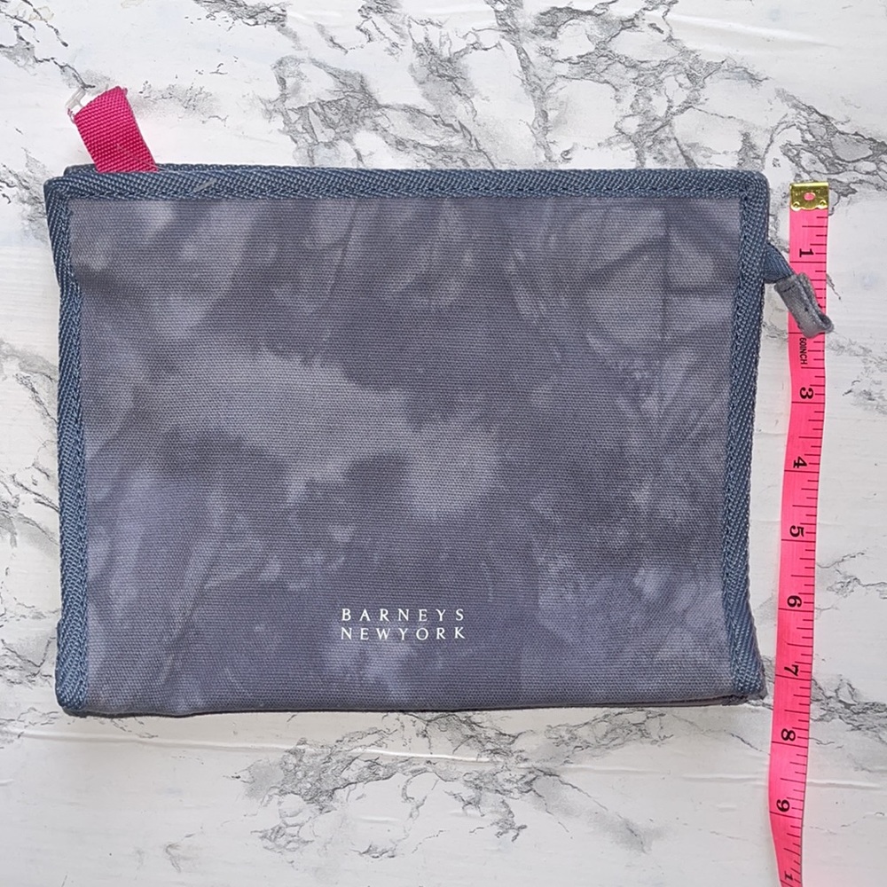 BARNEYS NEW YORK ICON MAKEUP POUCH DENIM TIE DYE PINTED WITH PINK ZIPPER NEW - Picture 13 of 14